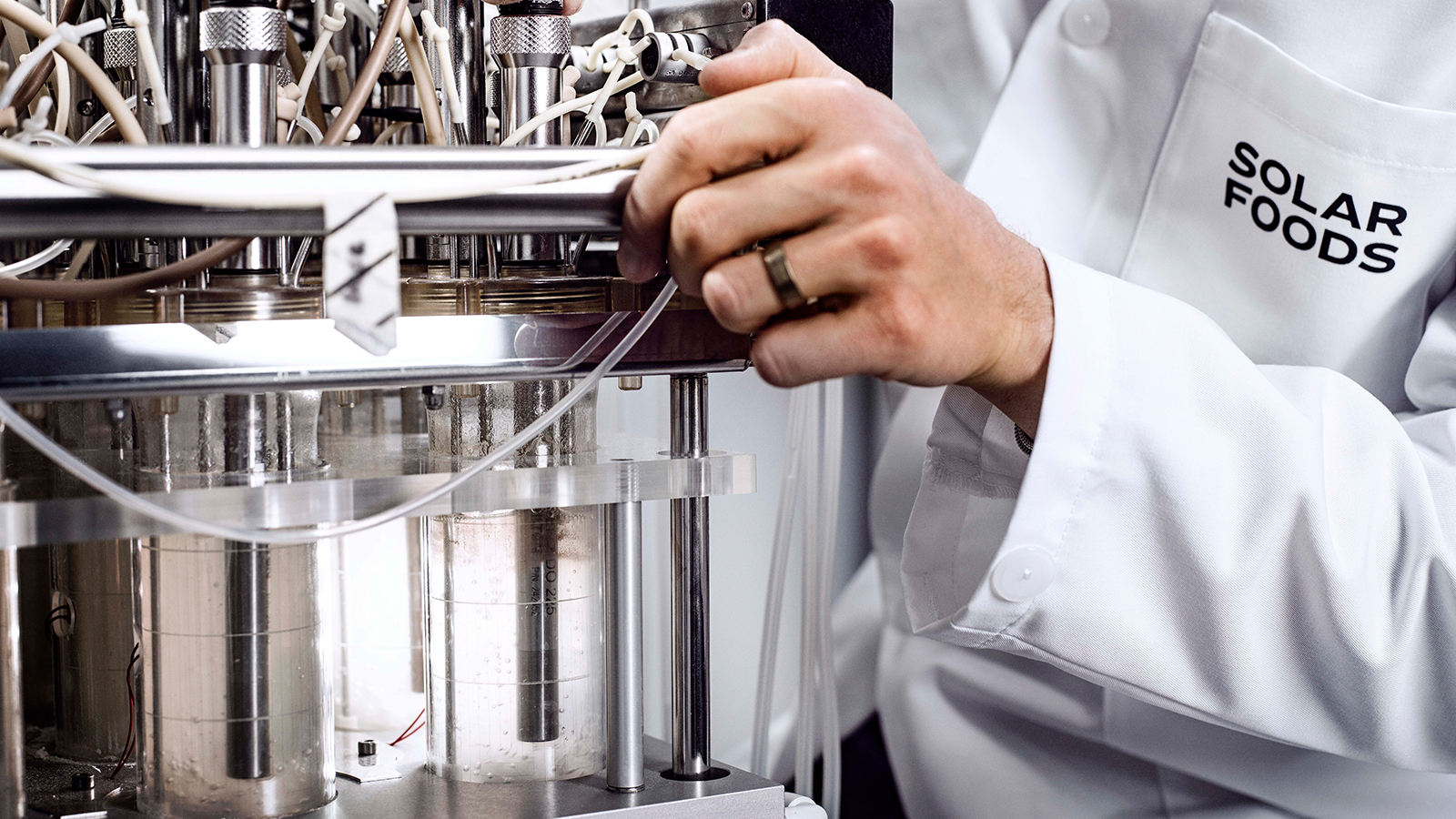 Solar Foods（ソーラーフーズ）｜CO2 と電気からタンパク質を作る、シンガポール食品庁 (SFA) 承認 ATM.jp